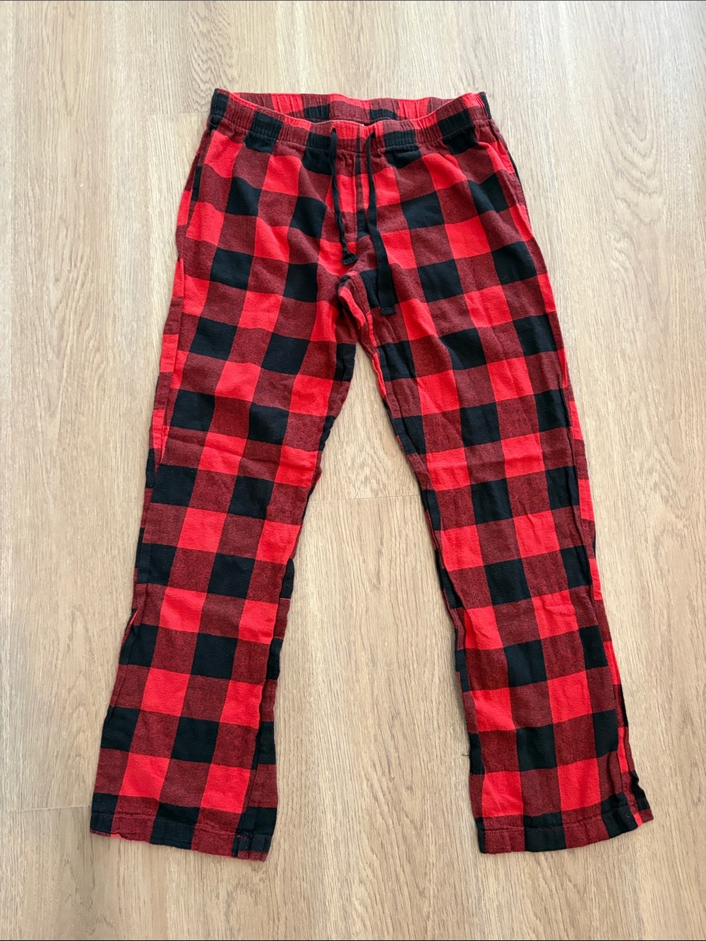 Old Navy Red and Black Buffalo Plaid Men’s Pants
